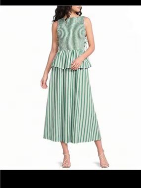 *NWT* Lucy Paris Dress - S